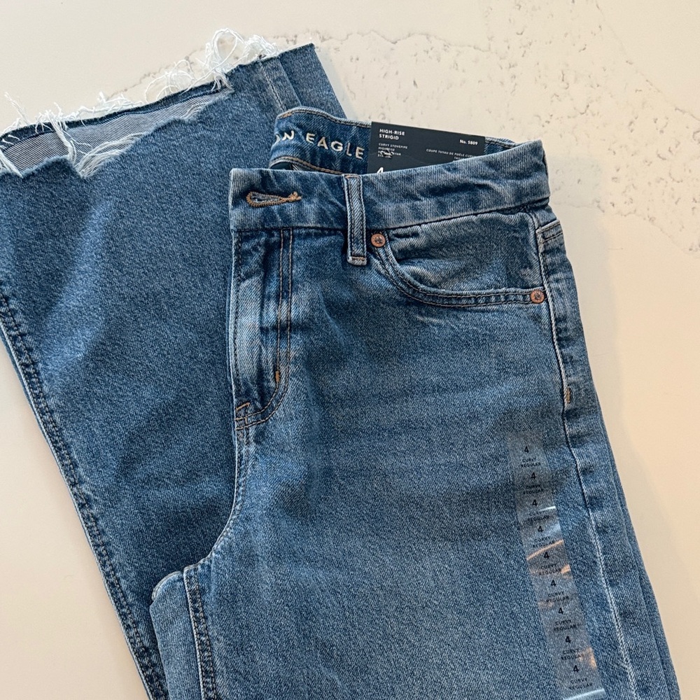 American Eagle Outfitters Mid Wash High-Rise Women's Jeans